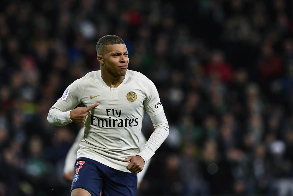 美股异动丨特斯拉跌1.3%，美国监管机构对Model 3展开缺陷调查